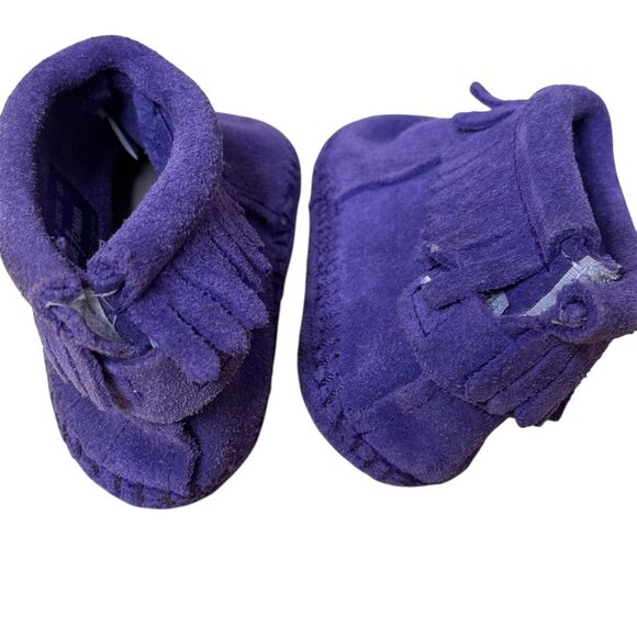 Minnetonka Infant Suede Fringe Moccasins Booties Shoes Girl Purple 3 bv - Picture 5 of 7